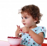 Výživa kojenců a batolat i s recepty zdarma ke stažení!